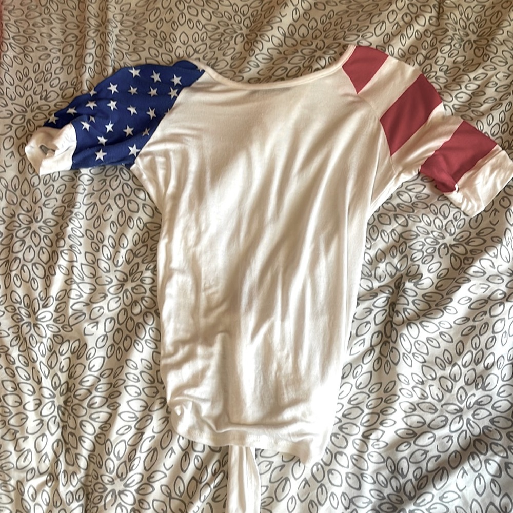 Super cute for Fourth of July, the back is super cute!